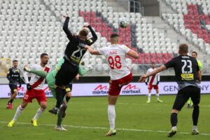 05.03.2022. Łódź. 22. kolejka Fortuna 1 Ligi: ŁKS Łódź - Korona Kielce / Krzysztof Bujnowicz / Radio Kielce