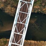 28.03.2020 Rzeka Nida pod Motkowicami. Most kolejowy / Jarosław Kubalski / Radio Kielce