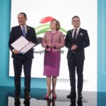 07.03.2022 Kielce. Centrum Geoedukacji. Ogłoszenia laureatów projektu „Polskich Marek Turystycznych”. Na zdjęciu od lewej: Andrzej Gut-Mostowy - sekretarz stanu, pełnomocnik Prezesa Rady Ministrów ds. promocji polskiej marki, Anna Krupka - wiceminister sportu i turystyki, Marcin Różycki - wiceprezes Polskiej Organizacji Turystycznej / Jarosław Kubalski / Radio Kielce