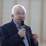 26.03.2022 Masłów. Turniej piłki halowej. Poseł Krzysztof Lipiec / Jarosław Kubalski / Radio Kielce