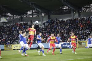 18.03.2022. Legnica. Mecz Miedź Legnica - Korona Kielce / Krzysztof Bujnowicz / Radio Kielce