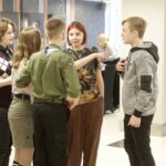 05.03.2022 Ameliówka. Harcerze bawią się z dziećmi z Ukrainy w Hotelu Ameliówka / Jarosław Kubalski / Radio Kielce