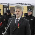 05.03.2022. Kielce. Wręczenie aktu włączenia jednostki OSP Kielce-Niewachlów w struktury Krajowego Systemu Ratowniczo-Gaśniczego. Na zdjęciu: senator Krzysztof Słoń / Jarosław Kubalski / Radio Kielce