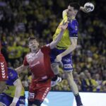 09.03.2022 Kielce. Mecz Ligi Mistrzów: Łomża Vive Kielce - Dynamo Bukareszt. Rzuca Szymon Sićko / Jarosław Kubalski / Radio Kielce