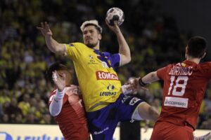 09.03.2022 Kielce. Mecz Ligi Mistrzów: Łomża Vive Kielce - Dynamo Bukareszt. Artsem Karalek / Jarosław Kubalski / Radio Kielce