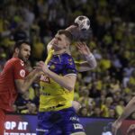 Na zdjęciu (z piłką): Vlad Kulesz / Fot. Jarosław Kubalski - Radio Kielce