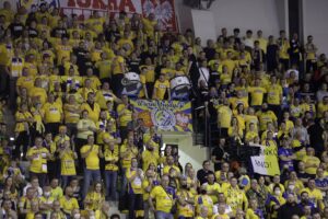 09.03.2022 Kielce. Mecz Ligi Mistrzów: Łomża Vive Kielce - Dynamo Bukareszt. Kibice / Jarosław Kubalski / Radio Kielce