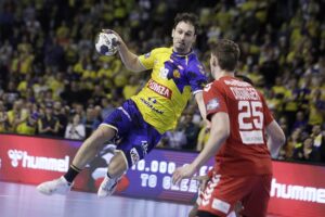 09.03.2022 Kielce. Mecz Ligi Mistrzów: Łomża Vive Kielce - Dynamo Bukareszt. Igor Karaćić / Jarosław Kubalski / Radio Kielce