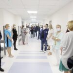 10.03.2022 Czerwona Góra. Wojewódzki Szpital Specjalistyczny. Otwarcie nowego pawilonu / Jarosław Kubalski / Radio Kielce