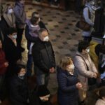 25.03.2022 Kielce. Katedra. Nabożeństwo Drogi Krzyżowej  z aktem poświęcenia Rosji i Ukrainy Matce Bożej / Jarosław Kubalski / Radio Kielce