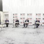 27.03.2022 Radio Kielce. Studio Polityczne. Na zdjęciu od lewej: Michał Kita - Radio Kielce, Andrzej Kryj - poseł Prawa i Sprawiedliwości, Bartosz Pyrz - Konfederacja Ruch Narodowy, Lucjan Pietrzczyk - Platforma Obywatelska Koalicja Obywatelska, Czesław Siekierski - poseł Polskie Stronnictwo Ludowe Koalicja Polska i Filip Strząbała - Nowa Lewica / Jarosław Kubalski / Radio Kielce