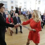 29.03.2022 Kielce OMPiO. Gala konkursu literackiego ”Historia z mojej pamięci”. Na zdjęciu od lewej: laureatka I nagrody Monika Witek i sekretarz redakcji Radia Kielce Renata Morąg / Jarosław Kubalski / Radio Kielce