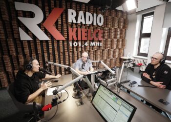 29.03.2022 Radio Kielce. Punkty Widzenia. Na zdjęciu od lewej: Maciej Urban - CK Sport, Rafał Szymczyk - Radio Kielce i Damian Wysocki - Radio eM / Jarosław Kubalski / Radio Kielce