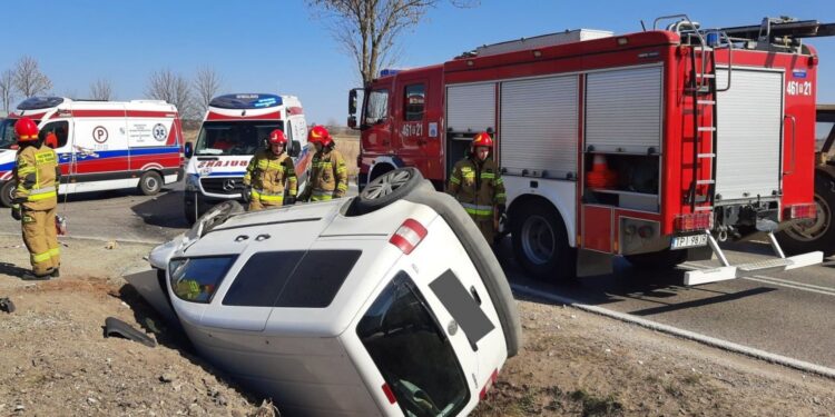 25.03.2022. Hajdaszek. Wypadek / KP PSP w Pińczowie