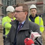 16.03.2022. Ostrowiec Św. Na zdjęciu: Jarosław Górczyński - prezydent Ostrowca Św. / Emilia Sitarska / Radio Kielce