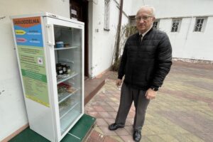 16.03.2022. Ostrowiec Św. Jadłodzielnia przy parafii Sanktuarium Miłosierdzia Bożego. Na zdjęciu: Krzysztof Jankowski - prezes Stowarzyszenia Eldorado / Emilia Sitarska / Radio Kielce