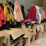 21.03.2022. Opatów. Wizytacja wojewody centralnego magazynu w LO im. Bartosza Głowackiego / Emilia Sitarska / Radio Kielce