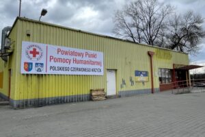 08.03.2022. Ostrowiec Św. Powiatowy Punkt Pomocy Humanitarnej przy ulicy Mickiewicza / Emilia Sitarska / Radio Kielce