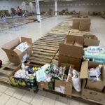 08.03.2022. Ostrowiec Św. Powiatowy Punkt Pomocy Humanitarnej przy ulicy Mickiewicza / Emilia Sitarska / Radio Kielce