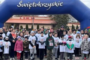 06.03.2022. Dobromierz w gminie Kluczewsko. Bieg Tropem Wilczym / Dionizy Krawczyński / Radio Kielce