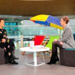 Na zdjęciu (od lewej): dr Agnieszka Zaremba – politolog, miłośniczka twórczości Eleny Ferrante oraz Anna Roży – TVP3 Kielce / TVP3 Kielce