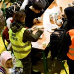 05.03.2022. Sędziszów. Żołnierze z 10. Świętokrzyskiej Brygady Obrony Terytorialnej pomagają uchodźcom z Ukrainy / ppor. Daniel Woś / 10. Świętokrzyska Brygada Obrony Terytorialnej