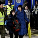 05.03.2022. Sędziszów. Żołnierze z 10. Świętokrzyskiej Brygady Obrony Terytorialnej pomagają uchodźcom z Ukrainy / ppor. Daniel Woś / 10. Świętokrzyska Brygada Obrony Terytorialnej