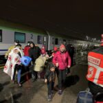 30.03.2022. Kielce. Przyjazd pociągu z Ukrainy z chorymi dziećmi / Michał Kita / Radio Kielce