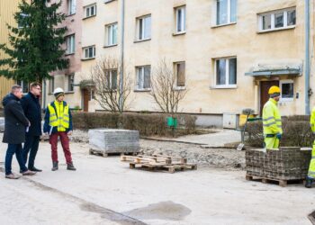 17.03.2022. Sandomierz. Ulica Żółkiewskiego. Remont / UM Sandomierz