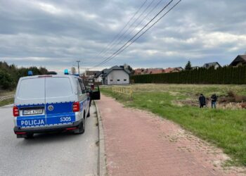 24.04.2022. Końskie. Ciało mężczyzny znalezione przy ulicy Południowej w Końskich / Magdalena Galas-Klusek / Radio Kielce