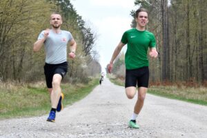 27.04.2022. Ostrowiec Św. Dzień sportu u terytorialsów / ppor. Daniel Woś / ŚBOT