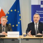 Komisarz ds. rolnictwa w UE Janusz Wojciechowski oraz wicepremier Henryk Kowalczyk podczas briefingu / MRiRW