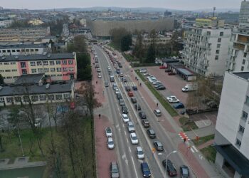 20.04.2022 Kielce. Ulica Radiowa. Korek / Jarosław Kubalski / Radio Kielce