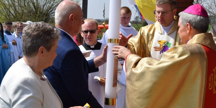 30.04.2022. Wydrza. Jubileusz 50-lecia istnienia parafii / ks. Wojciech Kania / Kuria Diecezjalna w Sandomierzu