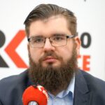03.04.2022. Kielce. Studio Polityczne Radia Kielce. Na zdjęciu: Michał Sokolnicki - Konfederacja Partia KORWiN / Kamil Król / Radio Kielce