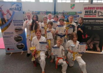 Zawodnicy Klubu Karate Morawica i Piekoszów podczas XI Międzynarodowego Turnieju Karate Shinkyokushin Kobierzyce Cup / Klubu Karate Morawica i Piekoszów