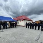 08.04.2022. Szydłów. Otwarcie posterunku policji / Michał Kita / Radio Kielce