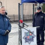 08.04.2022. Szydłów. Otwarcie posterunku policji. Na zdjęciu: Zbigniew Koniusz - wojewoda świętokrzyski / Michał Kita / Radio Kielce