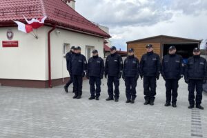 08.04.2022. Szydłów. Otwarcie posterunku policji / Michał Kita / Radio Kielce