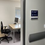 08.04.2022. Szydłów. Otwarcie posterunku policji / Michał Kita / Radio Kielce