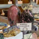 09.04.2022. Kielce. Giełdy Minerałów, Skamieniałości i Wyrobów Jubilerskich / Michał Kita / Radio Kielce