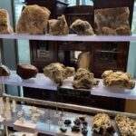 09.04.2022. Kielce. Giełdy Minerałów, Skamieniałości i Wyrobów Jubilerskich / Michał Kita / Radio Kielce