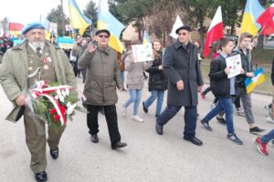 08.04.2022. Kazimierza Wielka. Oddanie hołdu ofiarom zbrodni katyńskiej / Marta Gajda-Kruk / Radio Kielce