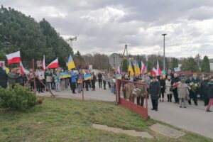 08.04.2022. Kazimierza Wielka. Oddanie hołdu ofiarom zbrodni katyńskiej / Marta Gajda-Kruk / Radio Kielce