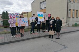 08.04.2022. Kazimierza Wielka. Oddanie hołdu ofiarom zbrodni katyńskiej / Marta Gajda-Kruk / Radio Kielce