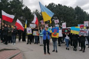 08.04.2022. Kazimierza Wielka. Oddanie hołdu ofiarom zbrodni katyńskiej / Marta Gajda-Kruk / Radio Kielce