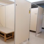 08.04.2022. Busko-Zdrój. Uzdrowiskowy Szpital Kompleksowej Rehabilitacji „Krystyna”. Instalacja gazów medycznych / Marta Gajda-Kruk / Radio Kielce