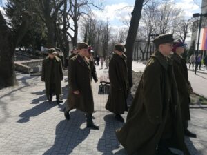 12.04.2022. Busko-Zdrój. 6. Marsz Katyński / Marta Gajda-Kruk / Radio Kielce