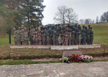25.04.2022. Lidice. Pomnik dzieci zamordowanych przez nazistów / Tadeusz Sikora / Muzeum Wsi Kieleckiej