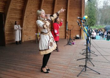 24.04.2022. Busko-Zdrój. Festyn „Ukraina dla Buska” / Marta Gajda-Kruk / Radio Kielce